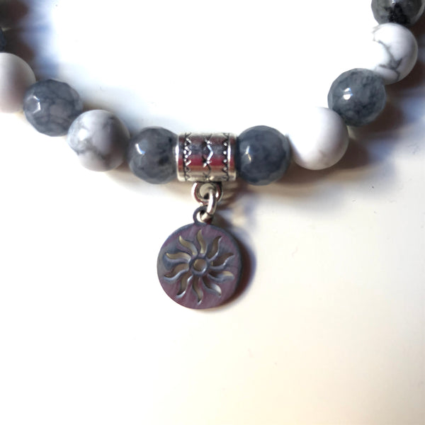 Howlite Mala Bracelet, Spectrolite Wrist Mala Beads, Jade Yoga Bracelet, Mala Bracelet, Heart Chakra, Sun, Yoga Schmuck